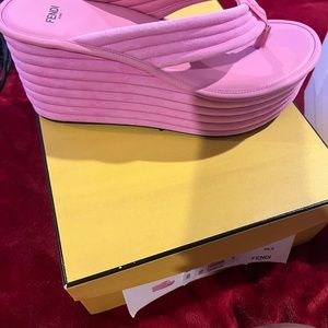 Fendi Thong sandals